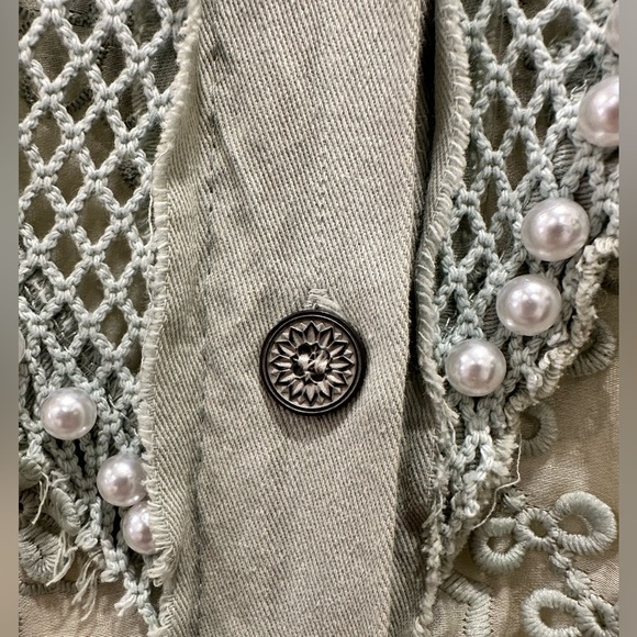 POL Sage Green Crochet & Embroidered Eyelet Pearls Button-Down Shirt - Picture 5 of 9